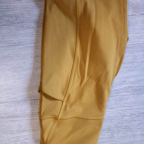 Golden Yellow/ Mustard Yellow Lululemon Align with Pockets (25 inch) size 6 - Picture 3 of 3